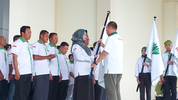 Pengukuhan Pengurus DPC HKTI Baubau, Buteng dan Wakatobi Oleh Ketua DPD HKTI Sultra Mayjend TNI (Purn) Andi Sumangerukka, SE di Gedung UM Convention Centre Sabtu (25/2/2023)