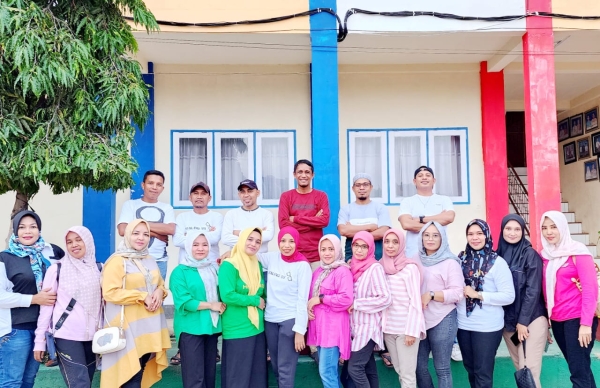 Panitia reuni perak 25 tahun alumni SMADA Baubau