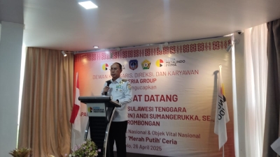 Gubernur Sultra, Andi Sumangerukka saat berkunjung di PT Caria Group Kolaka