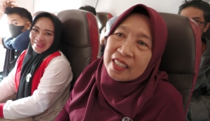 Kabid SMA Dinas DIkbud Sultra, Hj. Ila Nasrah Nusuha 