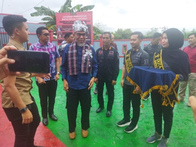 Irjen Kemenkumham RI, Ir H Razilu  saat tiba di Bapas kelas II Baubau