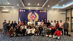 Foto bersama Ketua Koni Baubau Dio Aldiansyah bersama pengurus