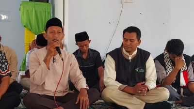 Kepala SMAN 3 Baubau saat menerima kunjungan Spirit Pemuda Hijrah dalam rangka Penggalangan Dana bagi Warga Palestina Jumat (27/10/2023)
