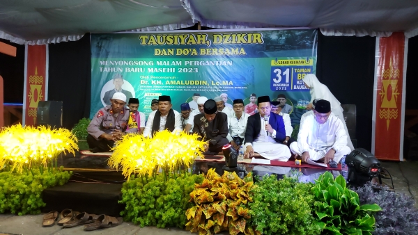 Kegiatan Tausiyah, Dzikir dan Doa Malam pergantian Tahun 2023 yang dilaksanakan oleh Kerukunan Kelurga Pancana bersama M1R dan Majelis Hijrah (1/1/2023)