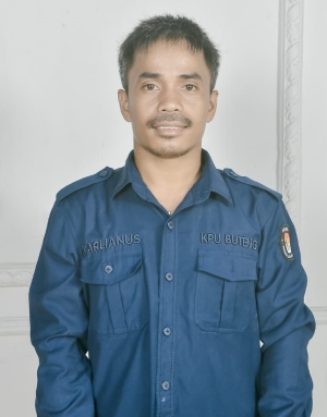Ketua Divisi Parmas dan SDM KPU Buteng, Karlianus Poasa