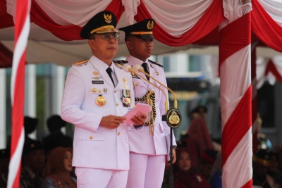 Gubernur Sultra, Andi Sumangerukka saat jadi Irup HUT Bahayangkara ke-79