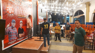 Suasana Persiapan Panitia Turnamen Domino KKSS Baubau dalam rangka HUT Kota Baubau ke-21 Tahun 2022