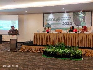 Kepala Dinas Tanaman pangan dan Peternakan Sultra, Laode Rusdin Jaya saat membuka rakor penyusunan angka sementara (ASEM) produksi tanaman pangan tahun 2022 disalah satu hotel di Kendari