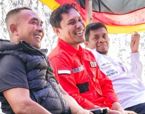 Ketua Pimda PKN Sultra, Samsu Umar Abdul Samiun, SH (kiri) dan Wakil Ketua Pimda PKN Sultra, Gunardih Eshaya (tengah)