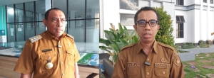 Wali Kota Baubau La Ode Ahmad Monianse (Kiri) dan Dr. Dahrul Dahlan, SSTP, M.Si Ketua Tim Akselerasi Kota Baubau sehat (Plt Kepala Bappeda Baubau)