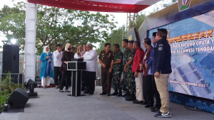 Gubernur Sultra Bersama Forkopimda dan Para Bupati dan Walikota Saat Peletakan Batu Pertama Pembangunan Patung Oputa Yi Koo di Kawasan Kotamara Kamis (22/9)