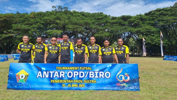 Tim Futsal Dinas Transnaker Sultra saat bertanding dalam rangka lomba tingkat OPD  dalam rangka peringatan HUT Sultra ke-60 tahun 2024