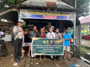 Pemeriksaan gratis oleh Polres Baubau terhadap pengemudi Ojek Online dan Ojek pangkalan  dalam rangka HUT Bhayangkara ke-79
