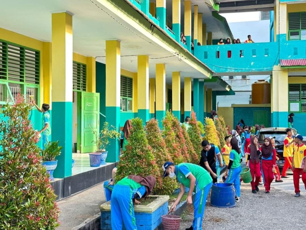Salah satu sudut Halaman SMPN 1 Baubau