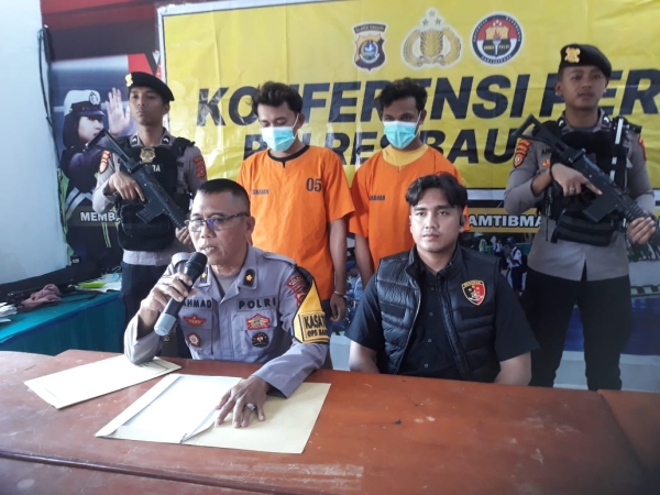 Kasi Humas Polres Baubau, Kompol Abdul Rahmad saat menyampaikan rilis kasus di Polres Bahbau