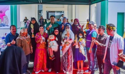 Kadistanak Sultra, La Ode Rusdin Jaya foto bersama pemenang lomba